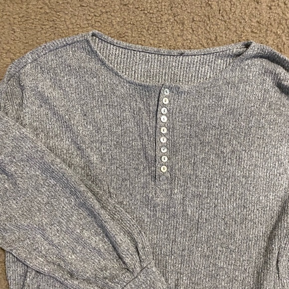 Forever 21 gray top - Picture 2 of 3